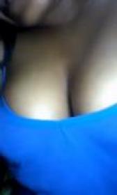 Indian big boobs girl showing tits on camera