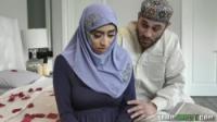Violet Myers Childbearing Hijab Hips Teencurves