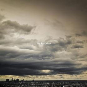 Moby - The Last Day (feat  Skylar Grey) (2014 Elettronica) [Flac 16-44]