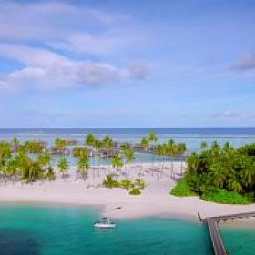 Billionaire Resorts S01E01 Maldives 1080p HDTV H264-DARKFLiX[TGx]