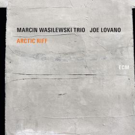 Marcin Wasilewski Trio - Arctic Riff (2020) [24-88]